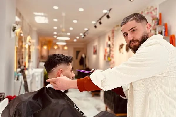 Öğünmez Luxury Hair Salon - Resim 1