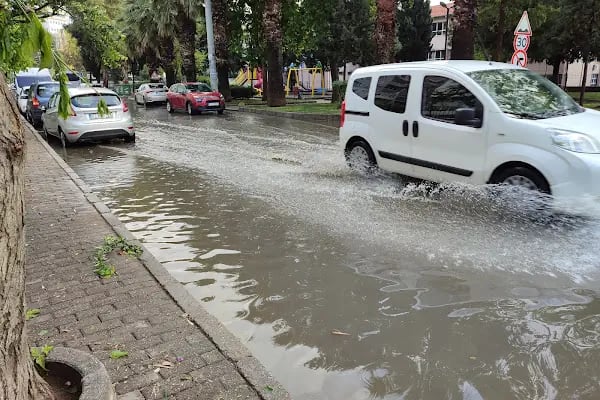 Izmir-Karabağlar Fevzi Çakmak Ortaokulu - Resim 15