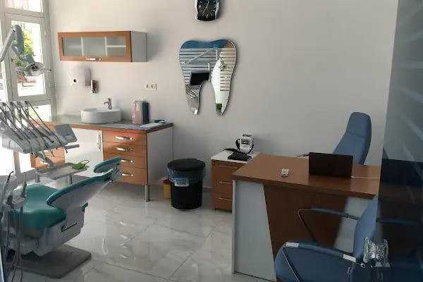 Gürlek Diş Ağız ve Diş Sağlığı Polikliniği - Resim 3