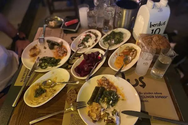 Meyland Gourmet Wine &amp; Deli - Resim 8