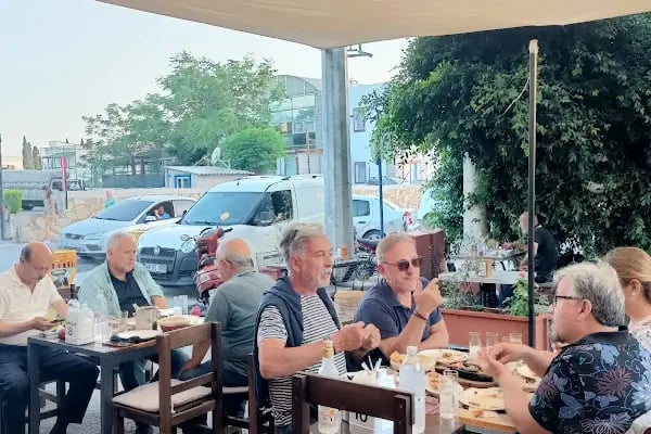 Meyland Gourmet Wine &amp; Deli - Resim 2
