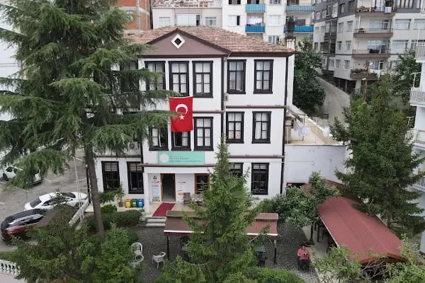 Akçaabat Hakkı Zeki Başaran Öğretmenevi ve ASO - Resim 5