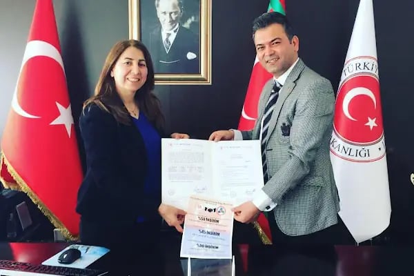 Özel Antalya Dil Okulu - Resim 1