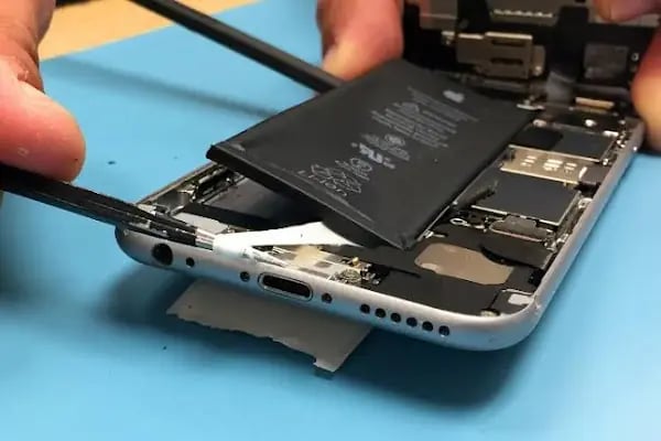 Tamirane Cep Telefonu Tamiri Servisi Real M1 Şubesi - Resim 3