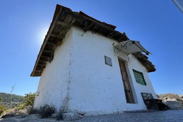 Mamur Baba Türbesi - Resim 5