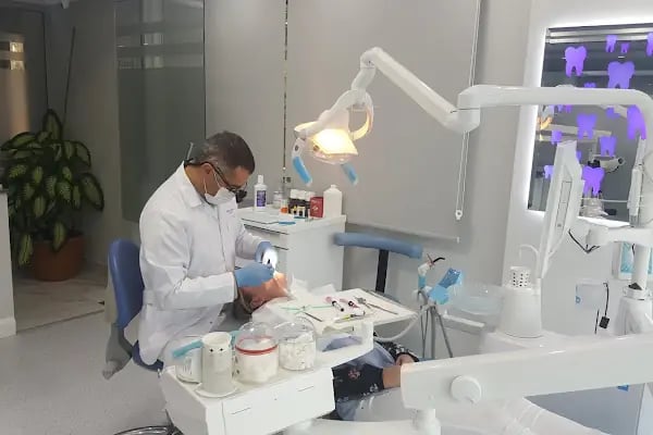 Dişhekimi Ender Memişoğlu - Resim 1