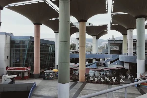 İzotaş - İzmir Şehirlerarası Otobüs Terminali - Resim 3