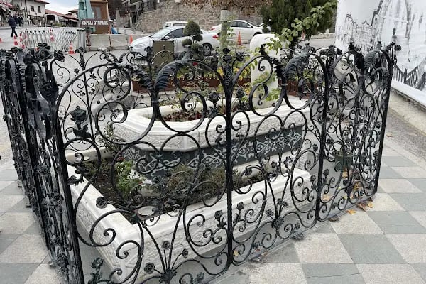 Gül Baba Türbesi - Resim 2