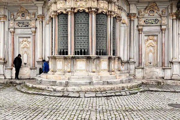 Adile Sultan Türbesi - Resim 16