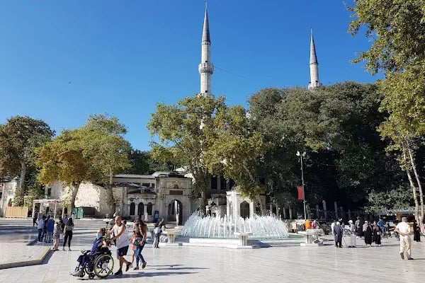 Adile Sultan Türbesi - Resim 8