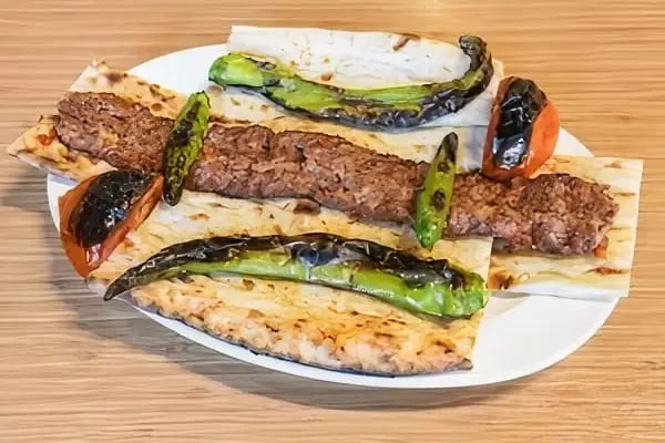 Köksal Restoran Tantuni &amp; Döner - Resim 18