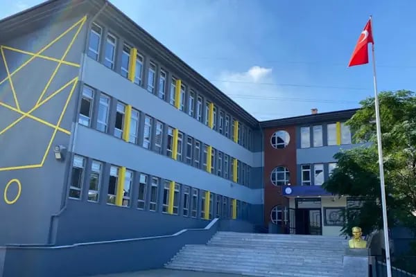 80. Yıl Cumhuriyet imamhatip Ortaokulu - Resim 2