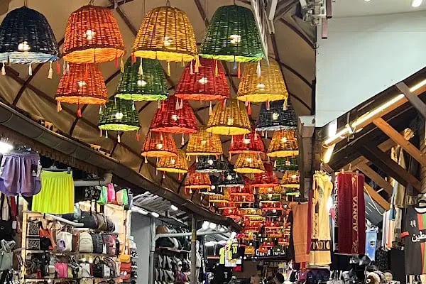 Bazaar istanbul - Resim 3