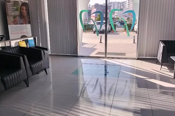 Forum Akdeniz Ağız ve Diş Sağlığı Polikliniği - Resim 2
