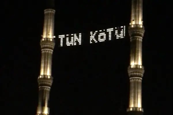 Hz.Ebubekir Camii - Resim 20