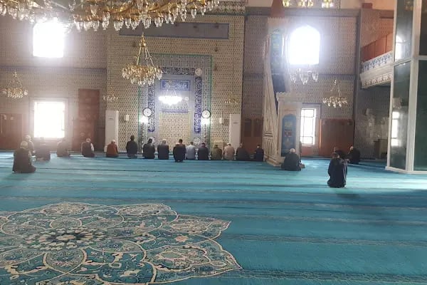 Hz.Ebubekir Camii - Resim 4