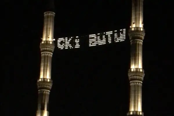 Hz.Ebubekir Camii - Resim 19