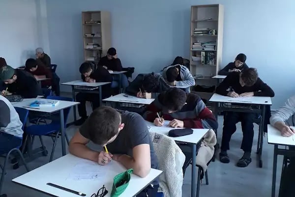 Külliyat Okulları 19 Mayıs Erkek Anadolu Lisesi - Resim 8