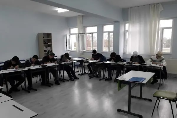 Külliyat Okulları 19 Mayıs Erkek Anadolu Lisesi - Resim 2