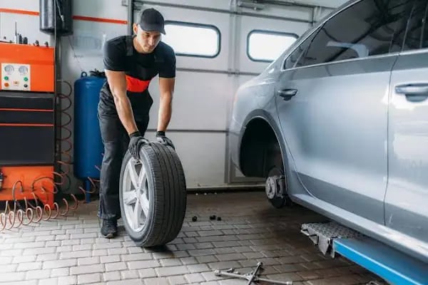Gülel oto lastik yol yardım 7 24 - Resim 7