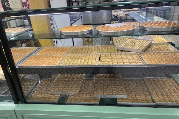 Karagül pasta baklava cafe - Resim 6