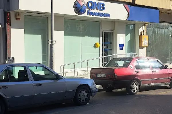 QNB Sakarya Şubesi - Resim 2