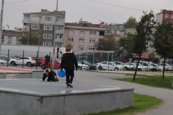İSPARK Kirazlı Metro Durağı PD Açık Otoparkı - Resim 12
