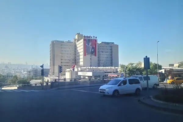Ankara Medipol University Anafartalar Campus - Resim 20