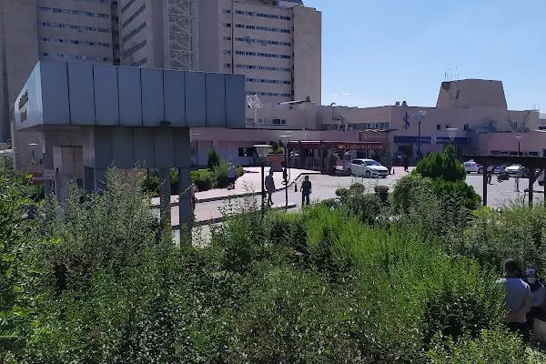 Ankara Medipol University Anafartalar Campus - Resim 4