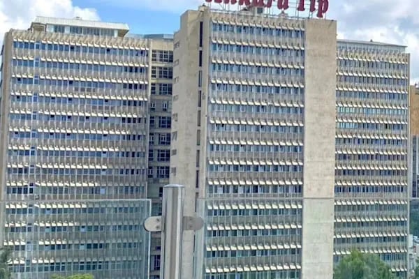 Ankara Medipol University Anafartalar Campus - Resim 3