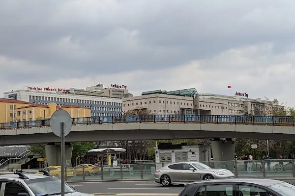 Ankara Medipol University Anafartalar Campus - Resim 15