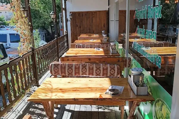 YENKAR Etli Ekmek Ve Kiremitte Köfte - Resim 15