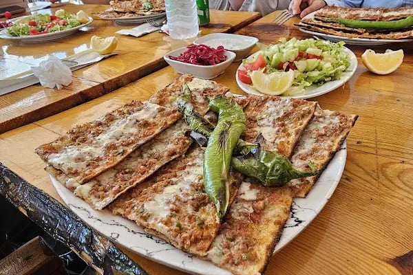 YENKAR Etli Ekmek Ve Kiremitte Köfte - Resim 7