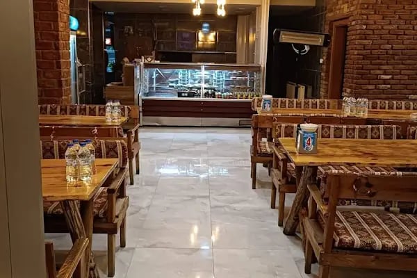 YENKAR Etli Ekmek Ve Kiremitte Köfte - Resim 3