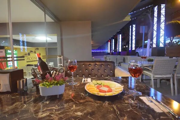 MOONBOW BEACH HOTEL - Resim 17