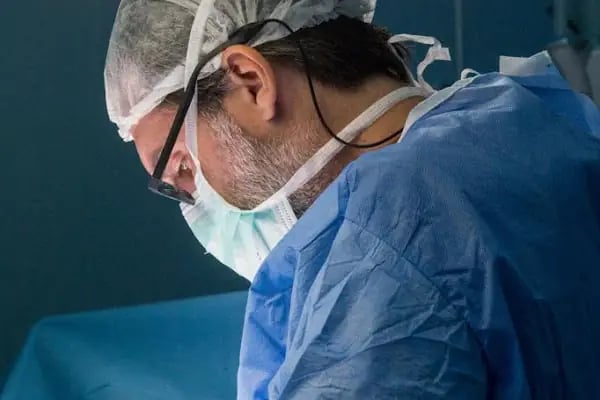 Prof. Dr. Nevzat Selim Gökay / Robotik Eklem Cerrahisi - Resim 12