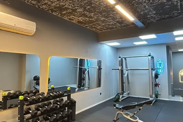 İRON GYM - Resim 6