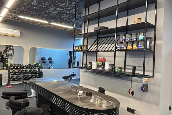 İRON GYM - Resim 3