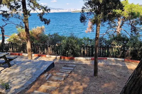 İBB Büyükada Halk Plajı - Resim 2