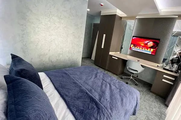 Forever 21 Hotel - Resim 7