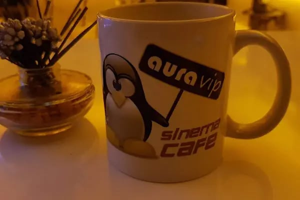 AURA VIP SİNEMA CAFE - Resim 11