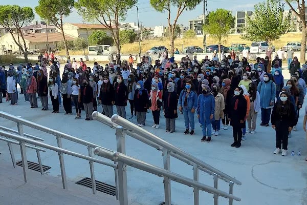 BERGAMA KIZ ANADOLU İMAM HATİP LİSESİ - Resim 16