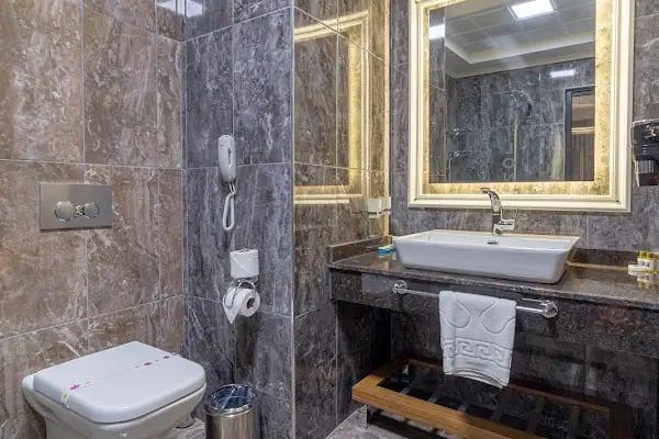 HMA Hotel &amp; Suites - Resim 4