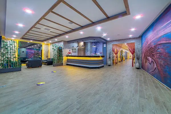 HMA Hotel &amp; Suites - Resim 11