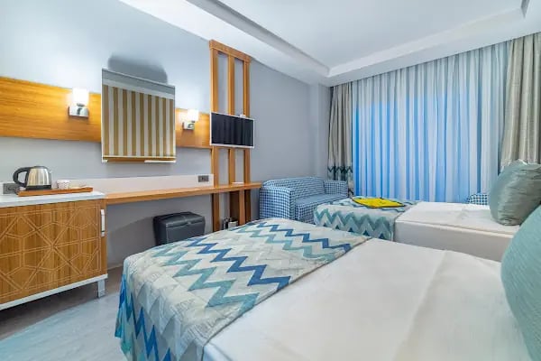 HMA Hotel &amp; Suites - Resim 2