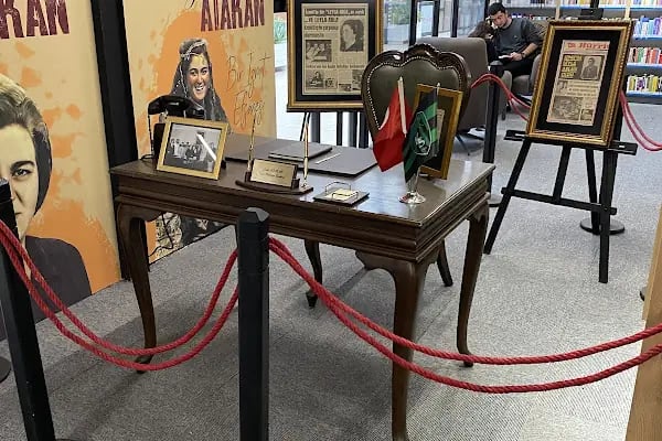 İzmit Belediyesi Leyla Atakan Şehir Kütüphanesi - Resim 8