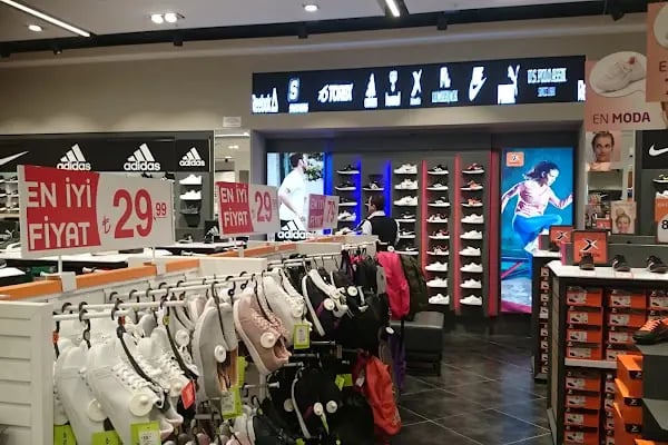FLO Ümraniye Canpark AVM Mağazası - Resim 6