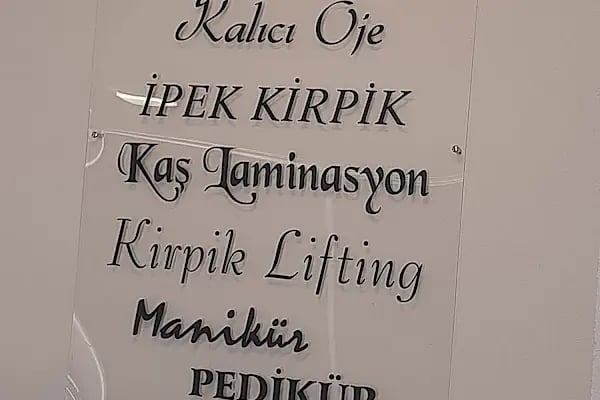 Ruslana Protez Tırnak ve İpek Kirpik Merkezi Anamur Şubesi - Resim 10