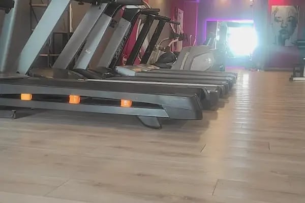 SheFit Şemikler Şube - Denizli Kadınlara Özel Spor Merkezi - Resim 9
