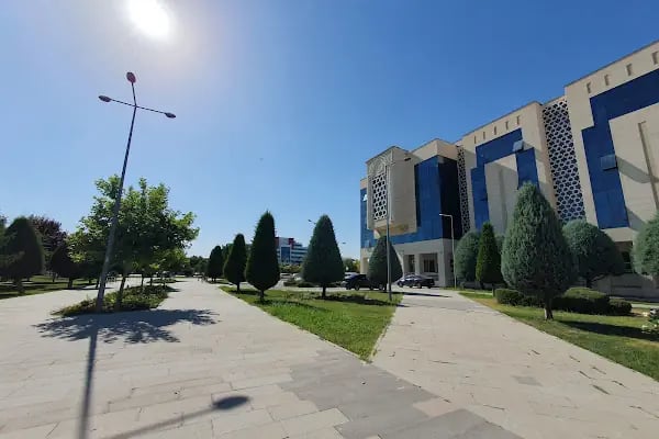 Konya Adalet Sarayı - Resim 3